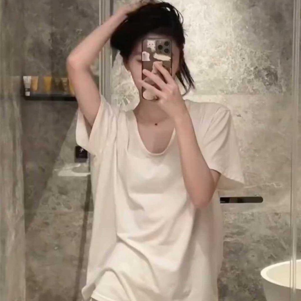 Women's Loose-Fit Korean U-Neck White T-Shirt - Short-Sleeved, Slim, Solid Color, Perfect for Summer