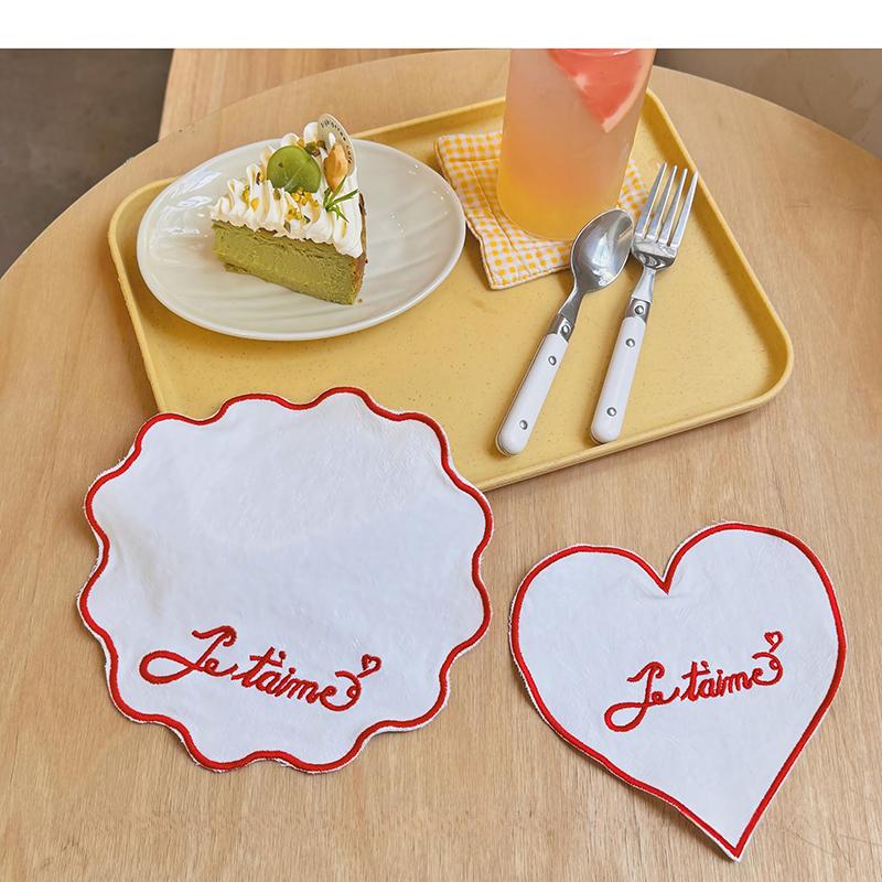 French Embroidered Pet Tableware Mat Pure Cotton Love Flower Trimmed Tabletop Decorative Prop Puppy Dog Bowl Mats