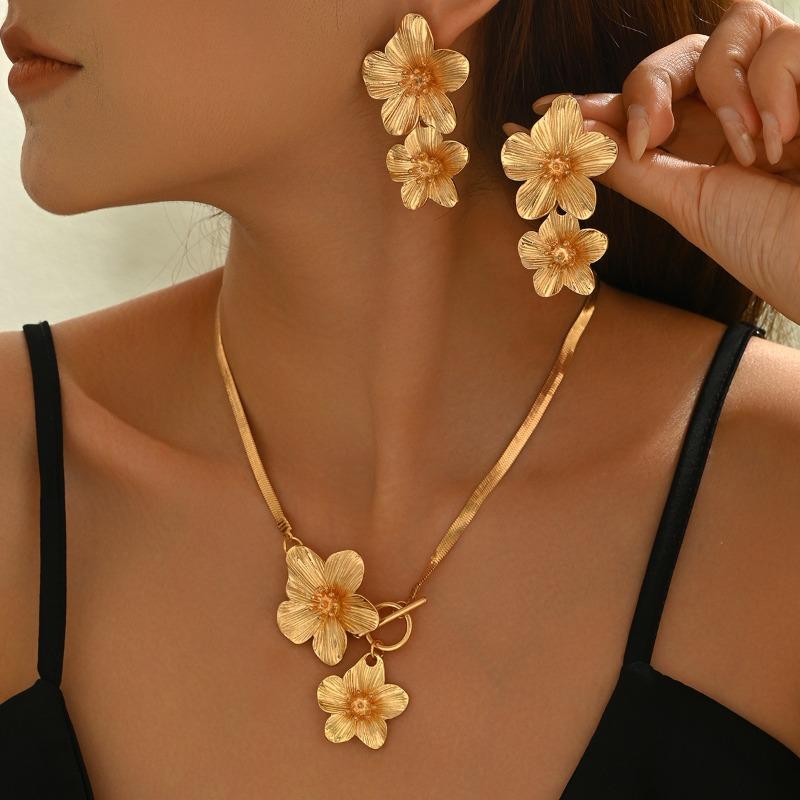 New Chinese-style National Trend Large Flower Necklace  Elegant Spray-painted Flower Pendant Jewelry Set