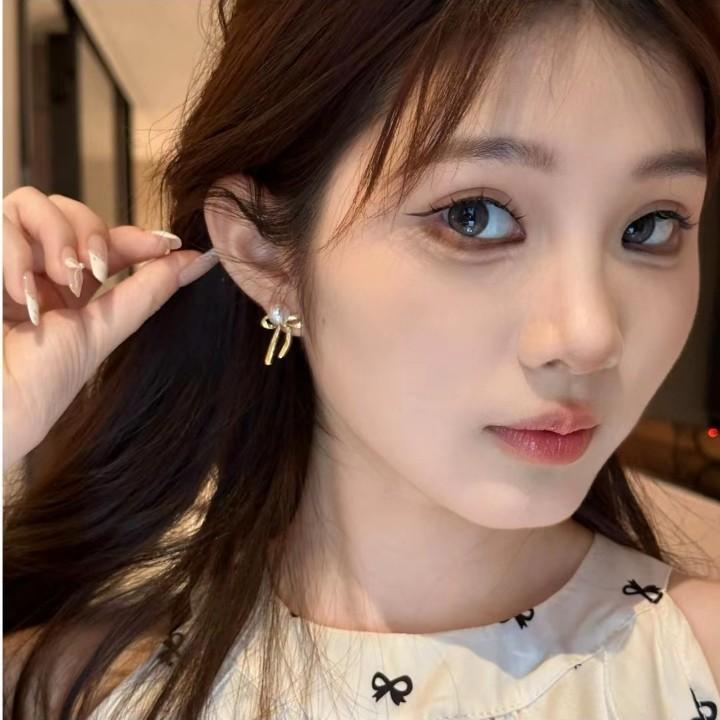 New high-end two wearing bow pearl stud earrings Korean version sweet temperament earrings earrings women