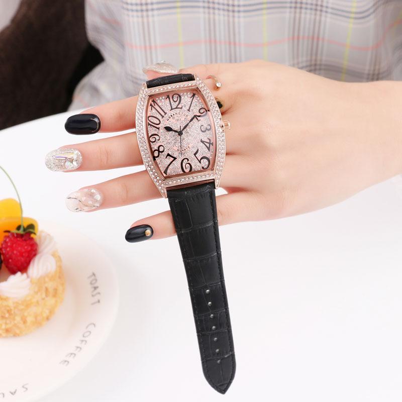 Classic 2019 Big Size New Fashion Tonneau Watch Men Designer Brand Luxury Fully Diamond Man Watches Quartz Wrist Watch With Rhinestone