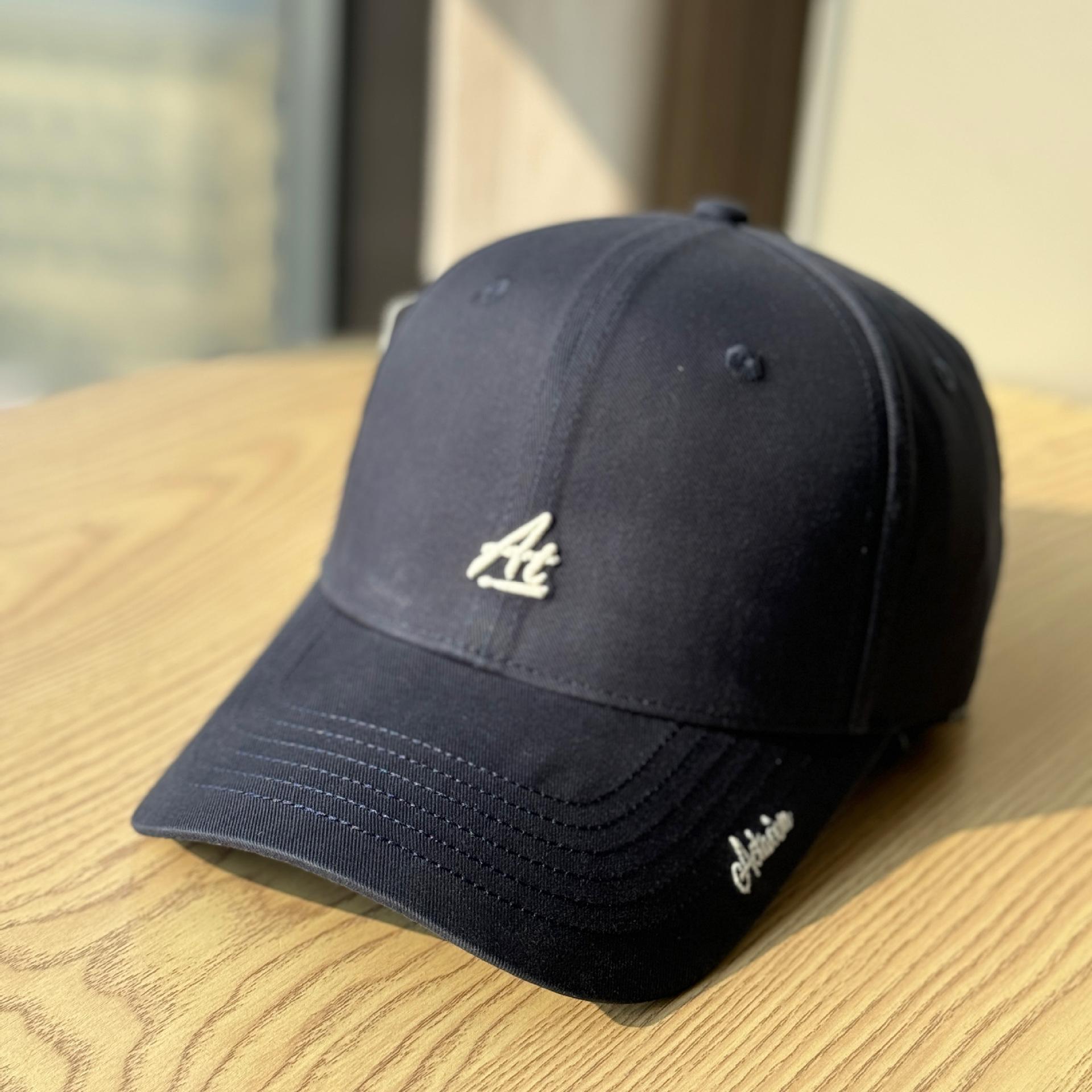 

2026New Korean-style three-dimensional embroidered letter hard-top baseball cap for women, enlarged and widened, fashionable and face-slimming Adult54-60Adjustable темно-синього кольору