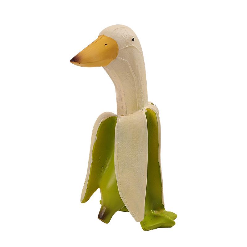 Banana Duck Resin Ornament: Creative Prank Desktop Decoration