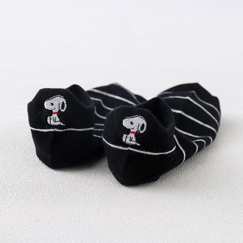 

Snoopy Embroidered Low-Cut Cotton Socks - Unisex, Antibacterial, Sweat-Wicking, Breathable, Thin Stripes One Size