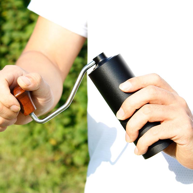 Compact Hand Crank Coffee Bean Grinder - Portable Manual Coffee Tool for Home