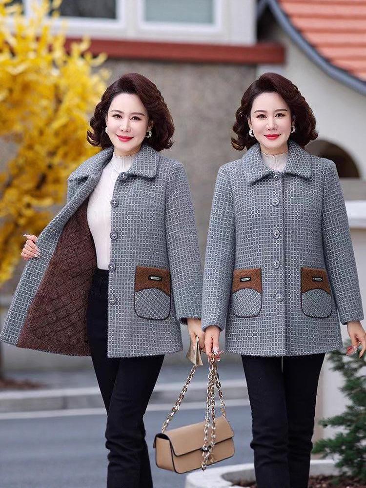 2025 Spring/Autumn Women's Lapel Jacket for Middle-Aged & Elderly - Stylish 60s/70s Inspired Outerwear for Mothers and Grandmothers