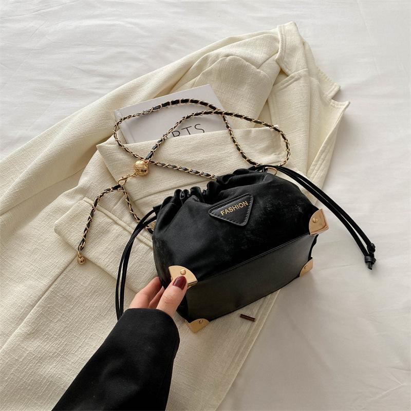Fashionable Simple and Fashionable Korean Version Drawstring Bag for Women In Spring and Summer New High-value Crossbody Bag Bucket Bag for Women