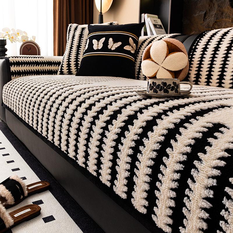 

Sofa Cushion New Winter Plush Warm Non-Slip Seat Cushion Cover Cloth Light Luxury High-Grade Leather Sofa Cover 70*70cm
