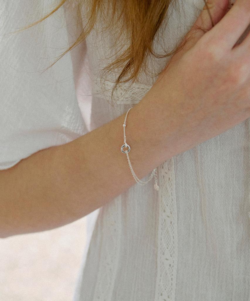 St.Scott London Circle Layered Bracelet / Stj-Bb1592Wg