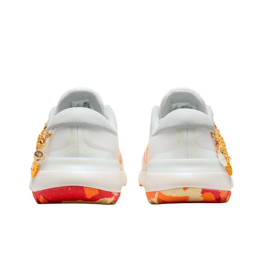 Nelly Korda x Nike Free Golf Goldanhänger Herren Sneaker Weiß Mehrfarbig Sail HV4361-100