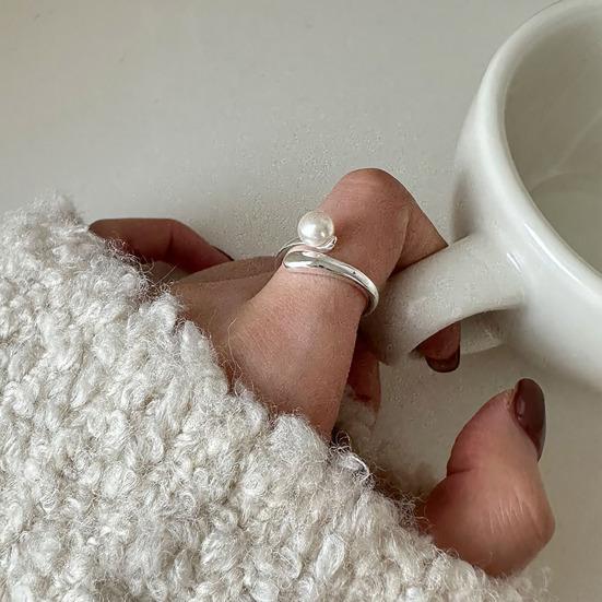 Finger Ring Natural Imitation Pearls Opening Adjustable Finger Band Silver Plated Women Ring Commuting Dating Jewelry Gift