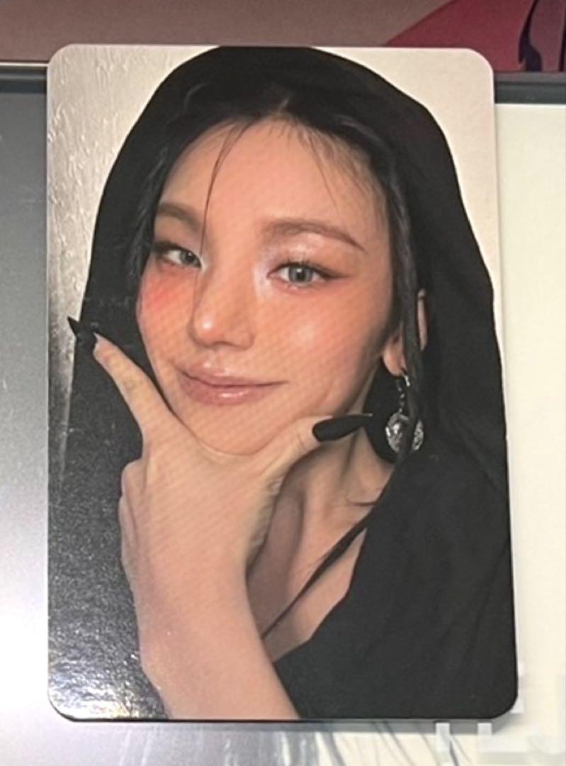 

[USED] ITZY Yeji Air Music Plant Limited Trading Card B