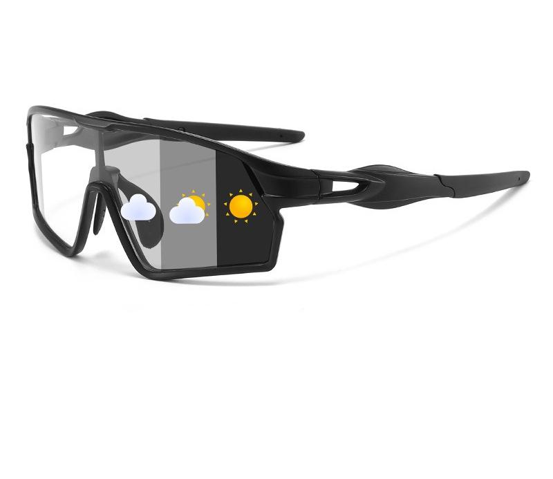 

New color-changing sunglasses men s and women s outdoor sports sunglasses eye protection polarized light driving windproof cycling glasses