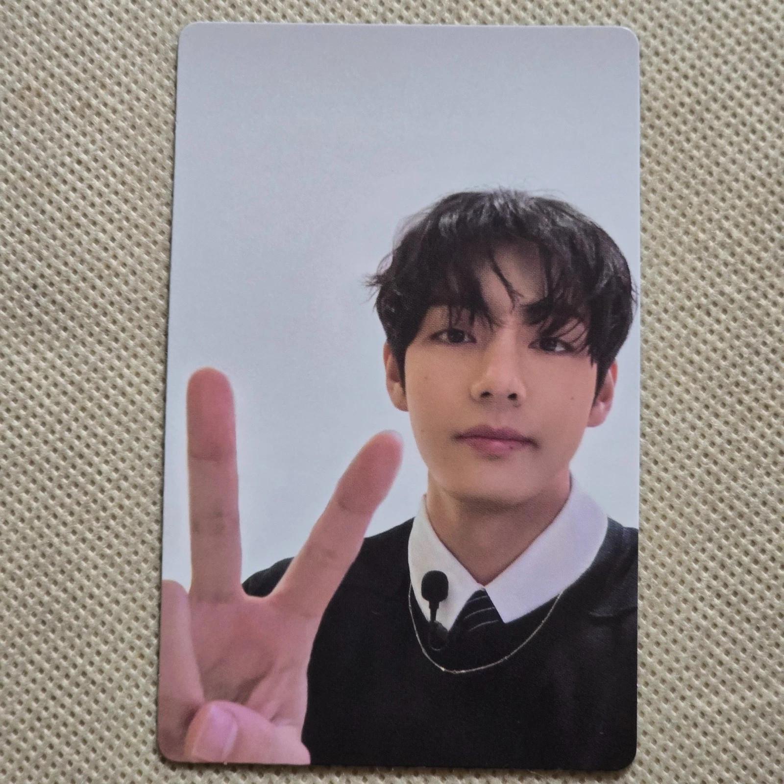 

BTS 5-й АЛЬБОМ ARIRANG 2026 WEVERSE POB ФОТОКАРТКА EARLY BIRD ТА КІЛЬЦЕ ДЛЯ КЛЮЧІВ З КРІПЛЕННЯМ ДЛЯ ФІЛЬМУ PHOTOCARD - V 2