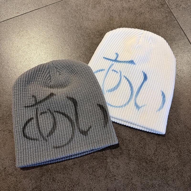 Street Style Knit Cap For Women Warm Beanie Autumn Winter Seasonal Wear