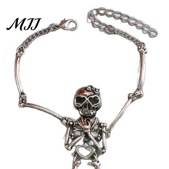 Skull Hand Chain Bracelet Skeleton Finger Ring Chains Goth Lightweight Fashion Slave Hands Harness Bracelets Friendship Halloween Jewelry Accessories