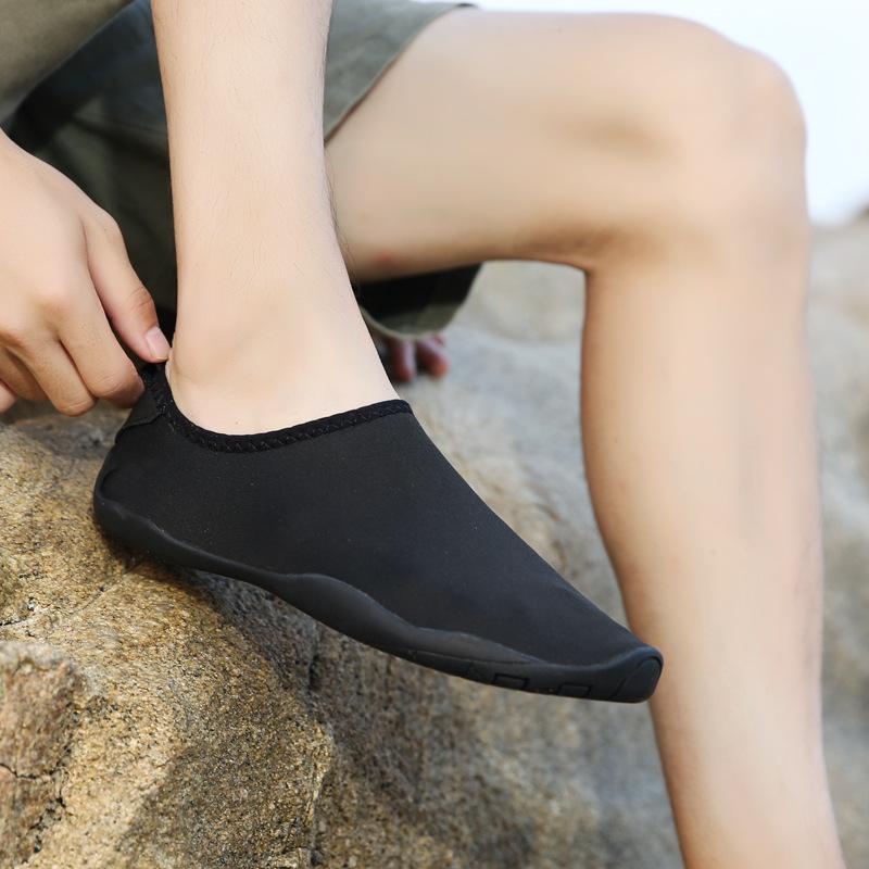 Womens and Mens Aqua Shoes Quick Dry Barefoot Water Aqua Sport Beach Pool Swim Surf Diving Gym Workout Shoes Unisex Non-slip Walking Yoga Water Shoes