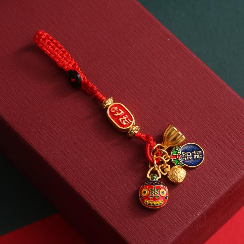 Handmade Red String Blessings Keychain Pendant for Men & Women - Retro Woven Rope Circle Ornament