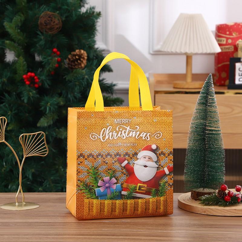 Christmas Nonwoven Gift Bag With Cartoon Design Candy Treats Holiday Party Favors Reusable Tote