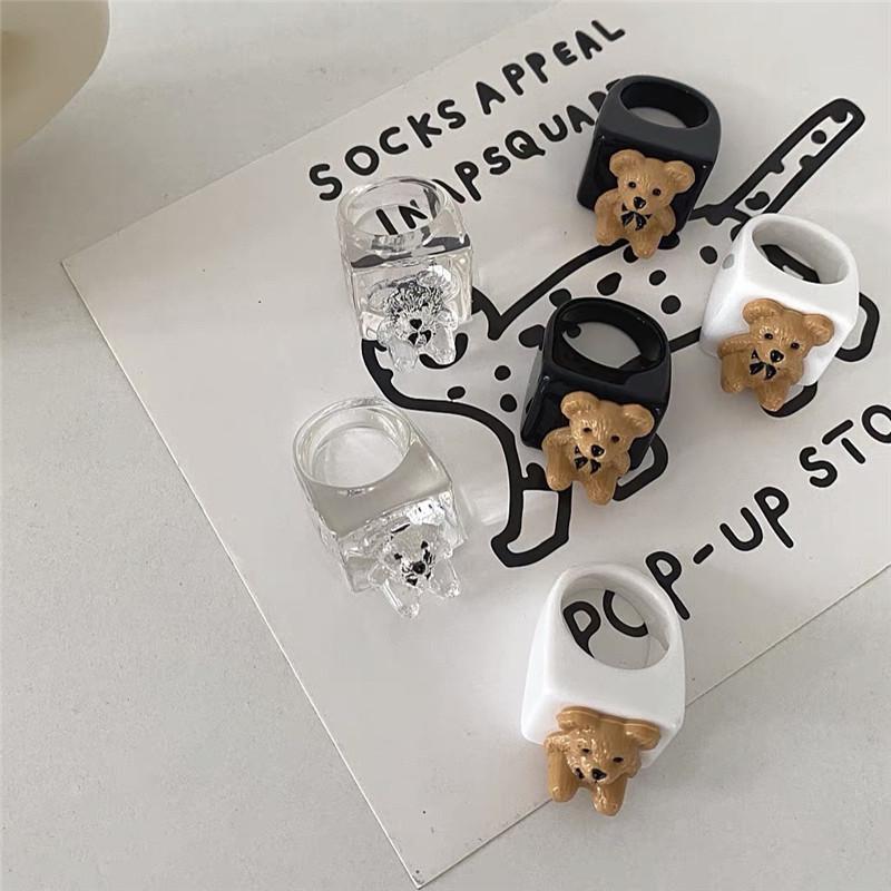 Korean Retro Cute Bear Resin Pinky Ring - Small Animal Design, Childlike Finger Ring for Women