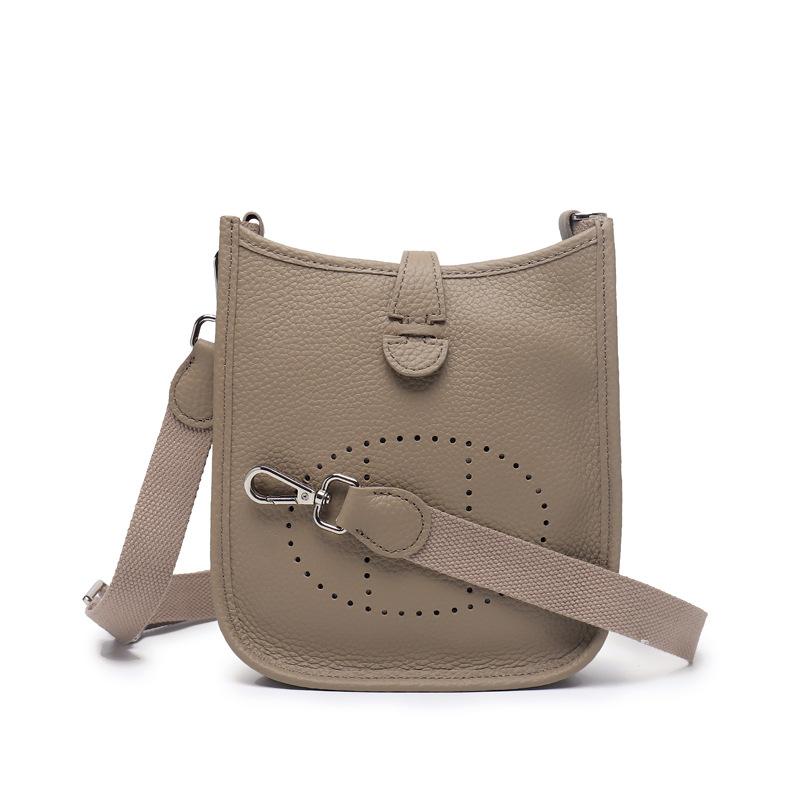 Neue vollnarbige Rindsleder-Kalbsledertasche, Mini-Modeleder, Schulter-Crossbody-Häkel-Tasche 18x6x19cm
