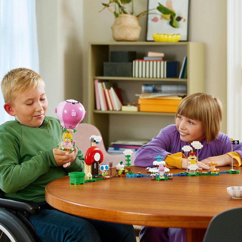 LEGO Super Mario Balloon Fluffy Challenge 71419 Peach's