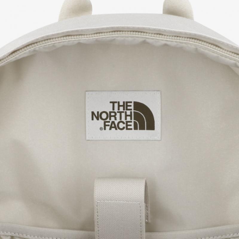 The North Face Medium Standard Backpack White Nm2dr51k