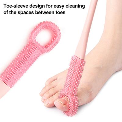 Spazzola per la pulizia dei piedi in silicone con manico lungo, design ergonomico, setole morbide, spazzola da appendere in bagno, facile da pulire.