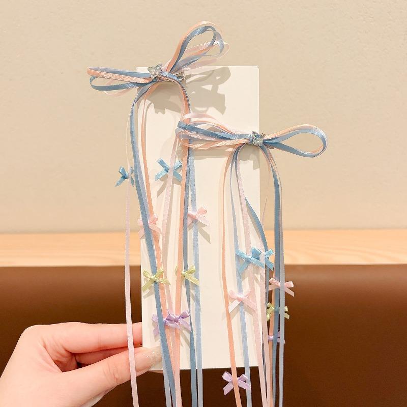 Children s Bow Ribbon Hairpin with Side-blowout Bangs and Scattered Hair At The Back of The Head