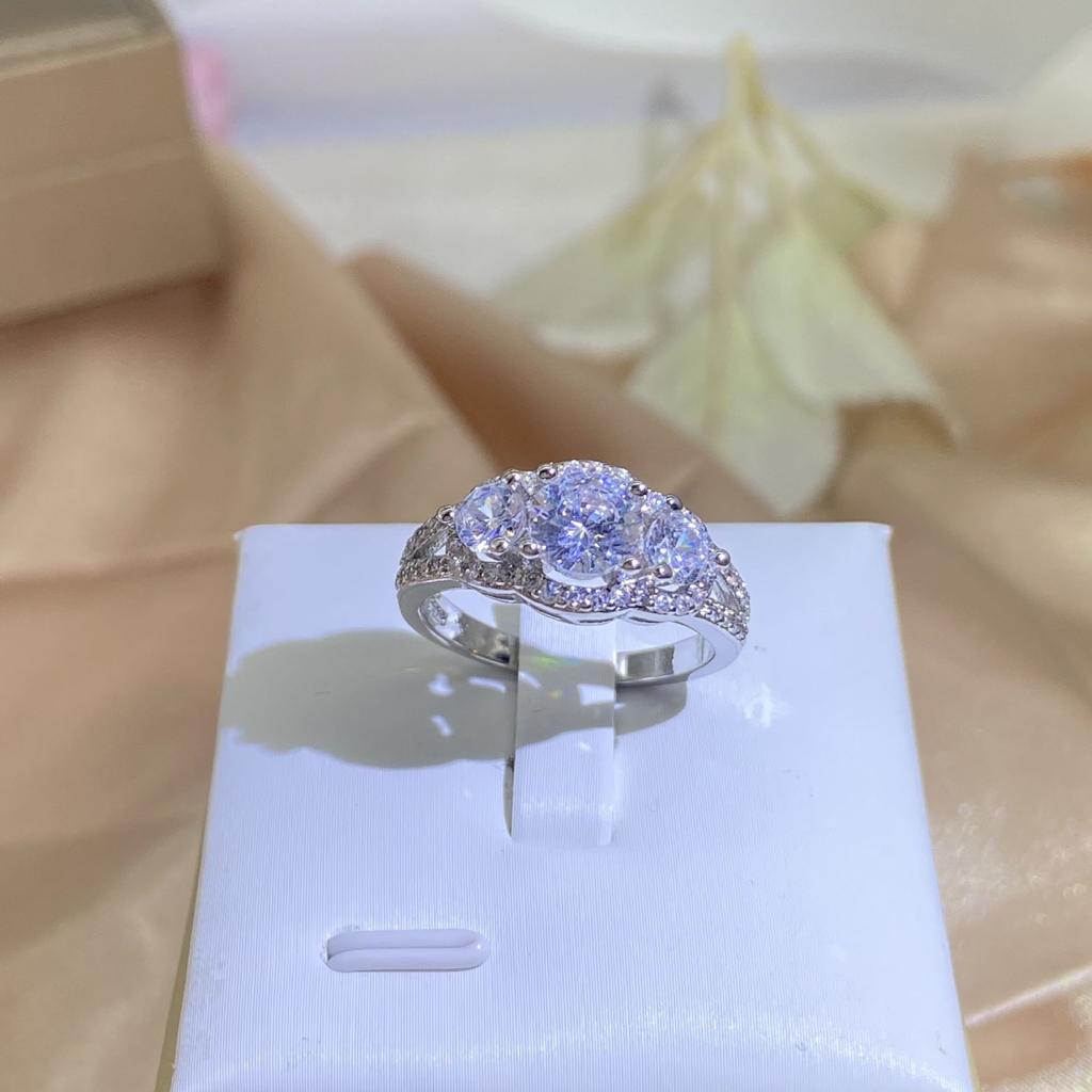 Joias Banhadas a Platina Alta Qualidade Luxo Zircônia 3A Anéis Modernos Europeus e Americanos