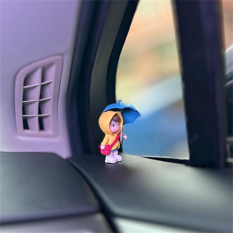 Cute Umbrella Couple Car Interior Decoration Action Figures Auto Rearview Mirror Dashboard Ornaments For Car Accessories