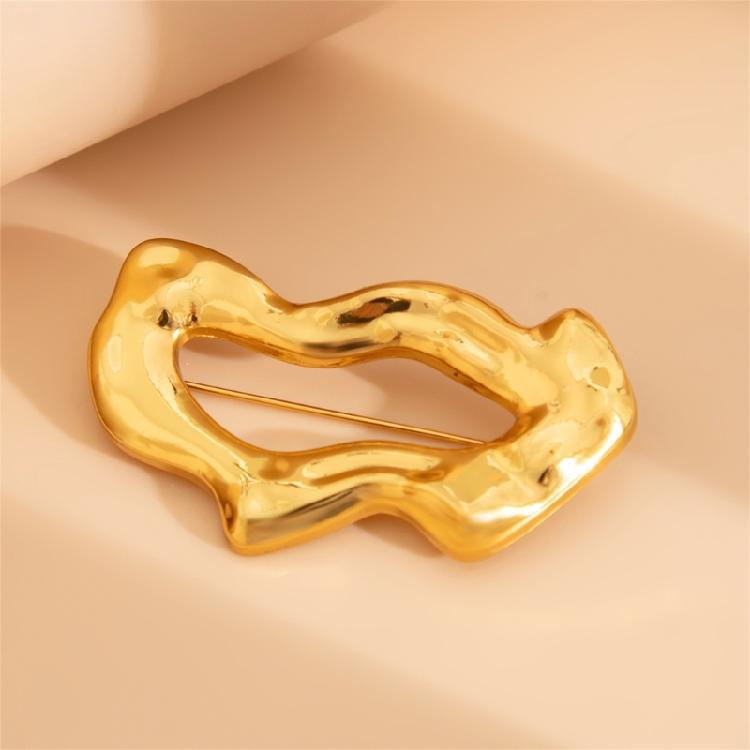 Delicate Hollow Pattern Alloy Brooch Eye Catching Lapel Pin Accessory For Women Seeking Unique Style Accent