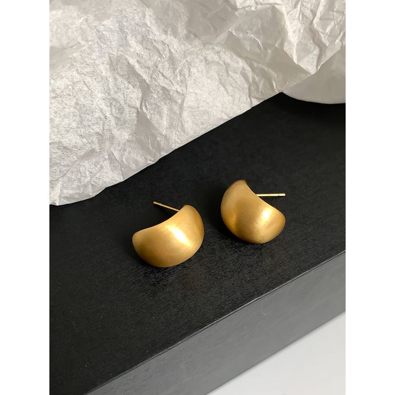 

Cold Wind Matte Brushed Texture Bean Silver Needle Gold