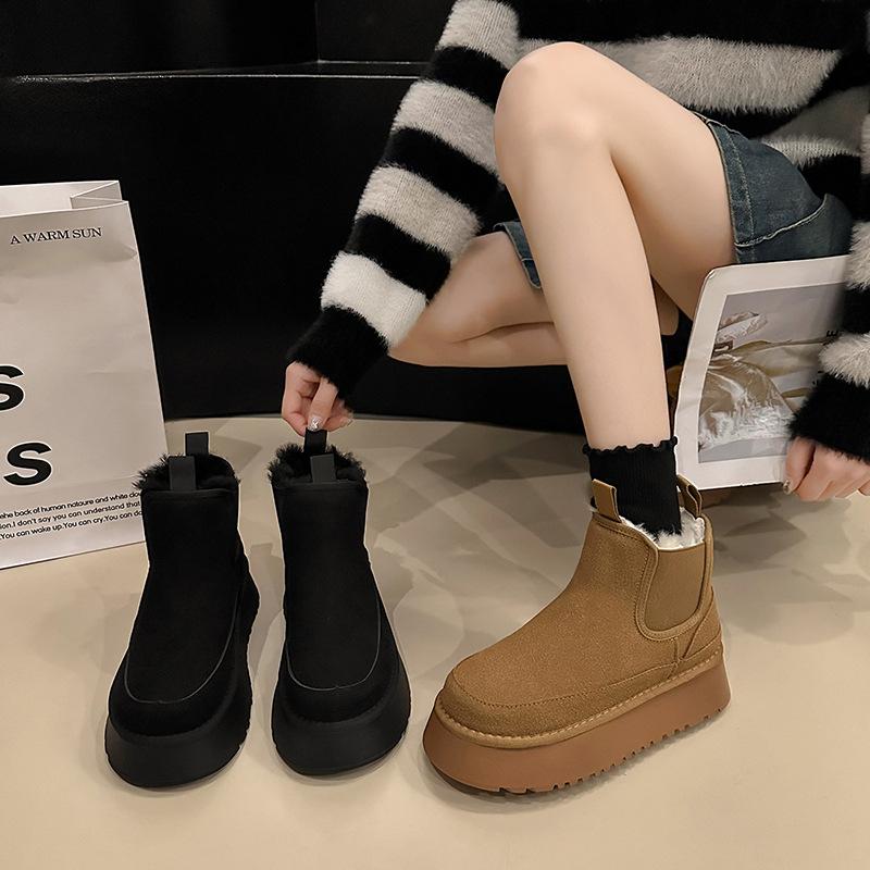 Thick-soled Fur Integrated Snow Boots Women's 2025 New Winter Velvet Warm Thickened Northeast Large Cotton Shoes Short Boots