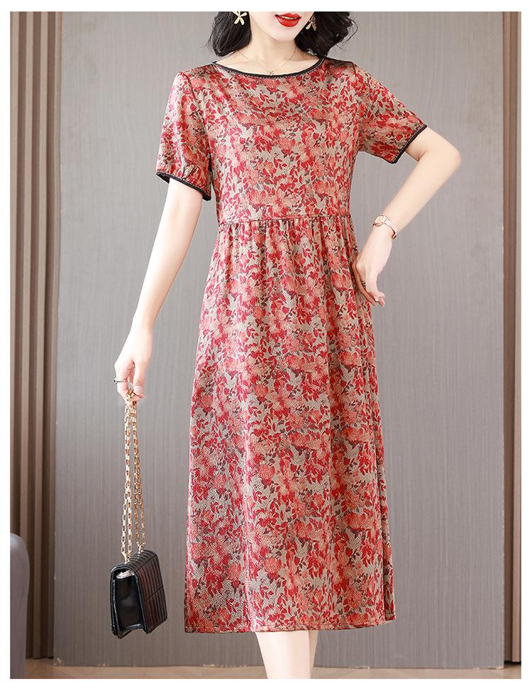 Summer 2026 Retro Print Plus Size Dress for Women: Stylish and Slimming Mother's Outfit