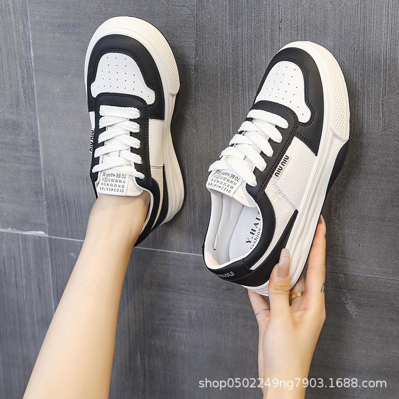 Platform White Shoes Women's 2025 Autumn New Versatile Breathable Comfortable Board Shoes Round Head Student Sports and Leisure Shoes