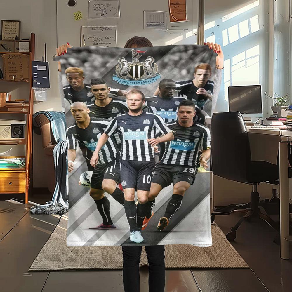 

NUFC Print FlAannel Blanket, High quality Comfortable for All Seasons, Home Decor, Warmth and Comfort 80cm x 120cm