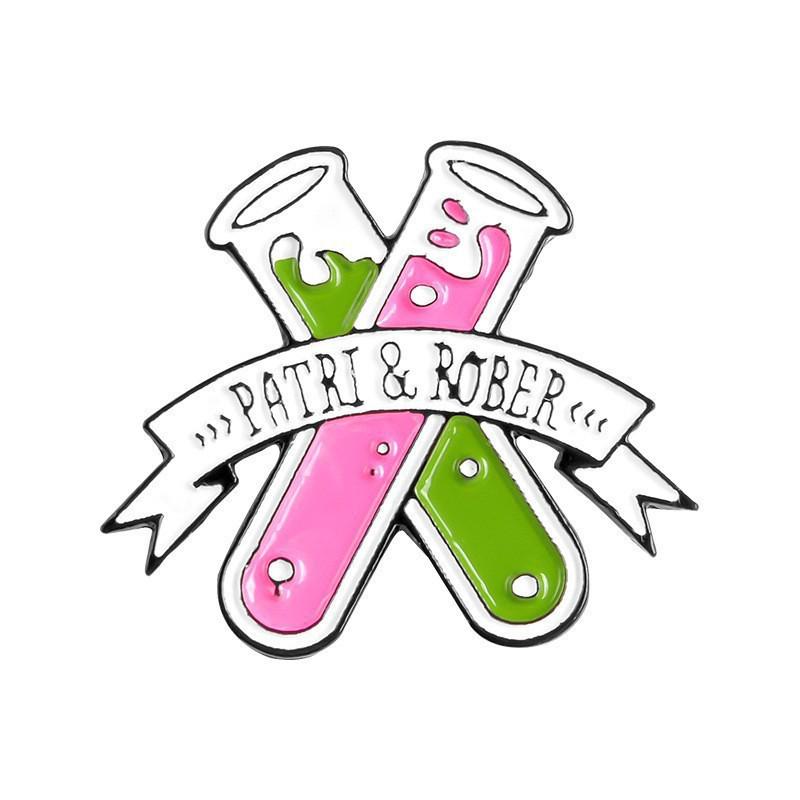 Personalizovaná kreslená kovová brož s chemickým prvkem pro tašky