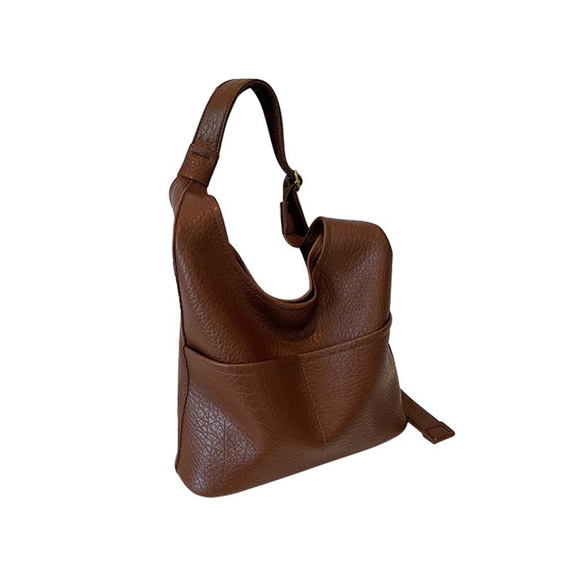 Niche Commuter Single-shoulder Underarm Large Bag for Autumn and Winter, Fashionable and Casual, with A Large Capacity