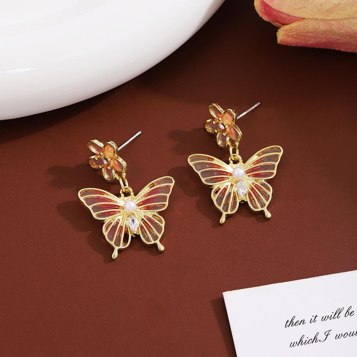 

Silver Needle Gradient Butterfly Pearl Earrings - Korean Style High-End Luxury Design for Women