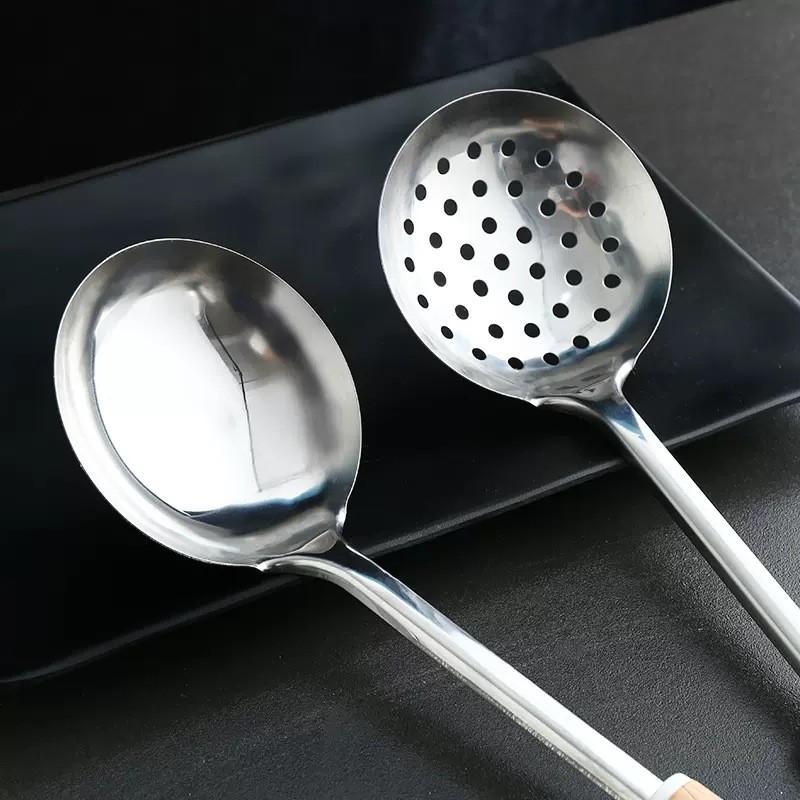 Stainless Steel Cooking Spatula Set With Wooden Handles For Home Kitchen
