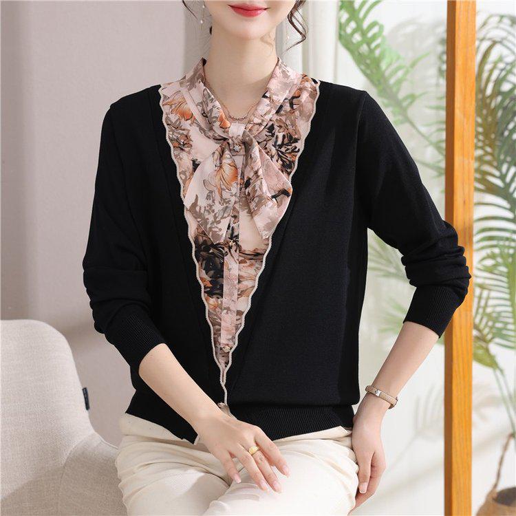 Chic Women's Motherwear Sweater - Stylish Knit for Daily Commute