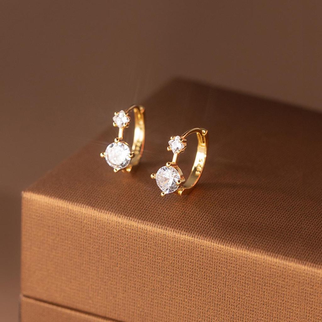 2024 Luxury Zircon Diamond Ear Clips: Niche Design Silver Earrings