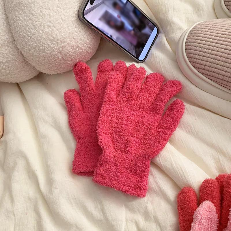 1Pair Anti Pilling Student Cute Writing Warm Gloves Gift Winter Fashion Coral Fleece Practicality Touchscreen Gloves Minimalist