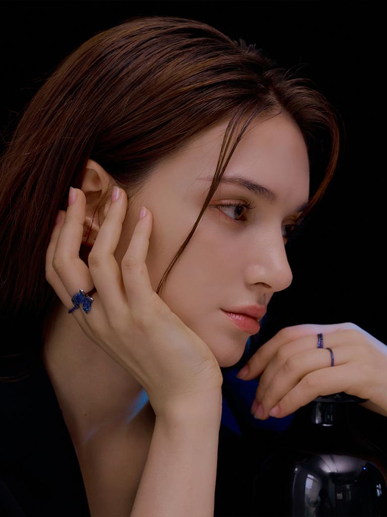 Macier Blue Blossom Ring (Dark Silver)
