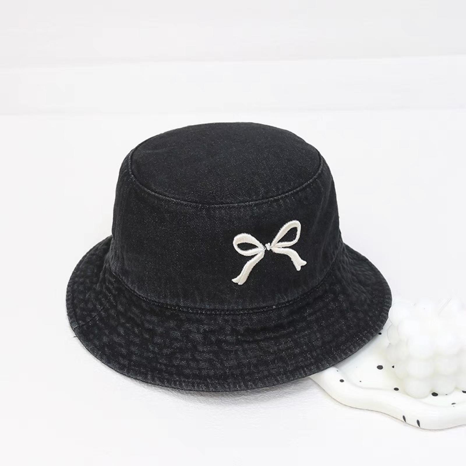 

Женская шляпа рыбака Весна и Лето Вышивка бантом Солнцезащитная джинсовая шляпа-ведро Корейская версия adjustable