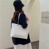 Korean Version Large Capacity Bag for Women's Spring and Summer New Fashion Diamond Grid Chain Shoulder Bag, Simple Commuting Tote Bag