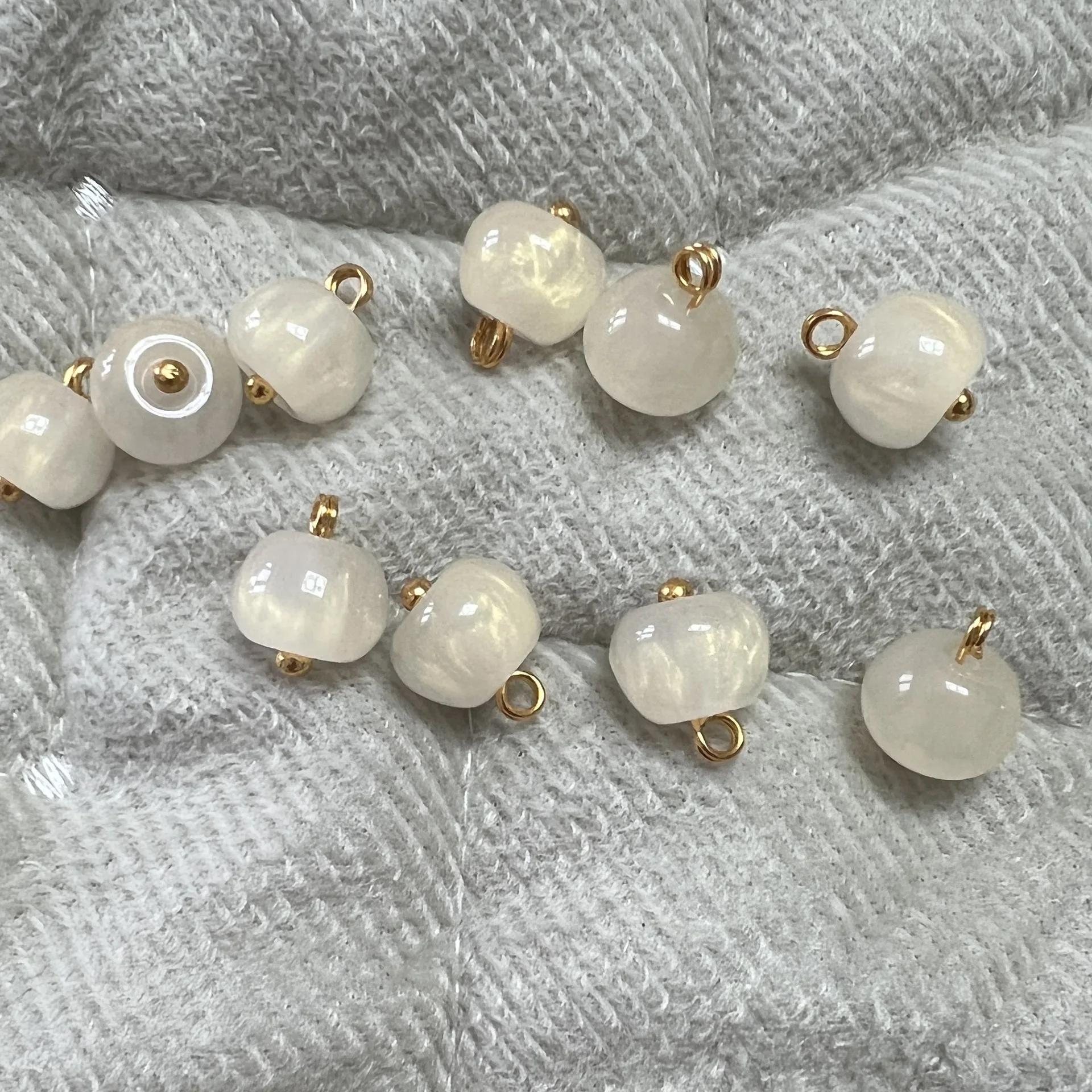 

10 шт./лот пуговицы в форме яблока 11 мм маленькие смоляные пуговицы на ножке аксессуары для рубашек многоцелевые декоративные бусины 11mm бежевый