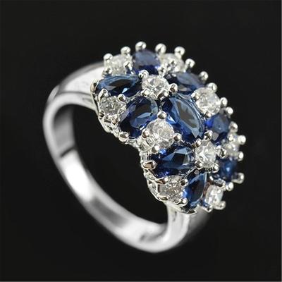 Anello Fioritura Floreale Colorata in Zirconia – Fascia Creativa Europea e Americana Pavimentata con Diamanti