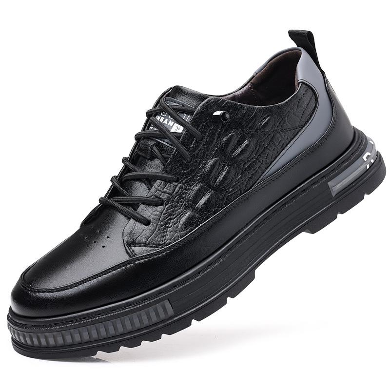 

Чоловіче взуття літо 2024 нова мода універсальна корейська версія трендові маленькі білі туфлі чоловічі шкіряні дихаючі туфлі на м якій підошві 44